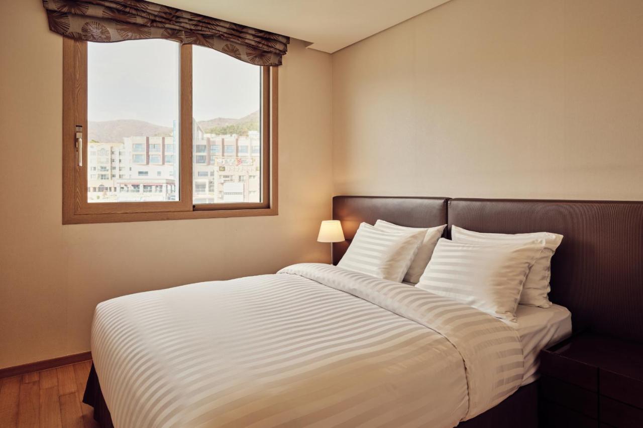 Hotel Sono Calm Geoje Extérieur photo
